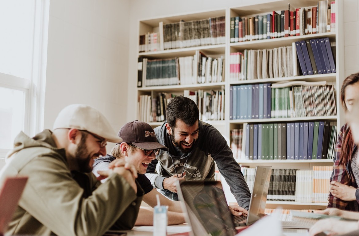 Employees to Brand Advocates – How to Make the Transition Employees to Brand Advocates – How to Make the Transition